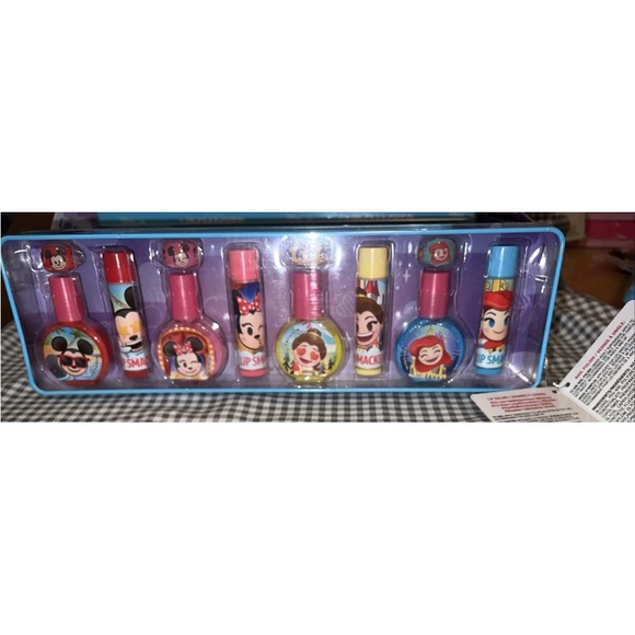 Disney Lip Smacker 4 Lip Gloss, 4 Nail Polish&4 Ring 12 Pieces Set Blue Tin. new - Picture 3 of 16